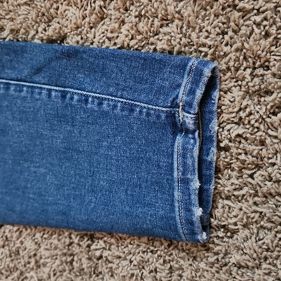 Lane Bryant Magic Waistband Signiture Fit Mid-Rise Skinny Jeans - Picture 2 of 9